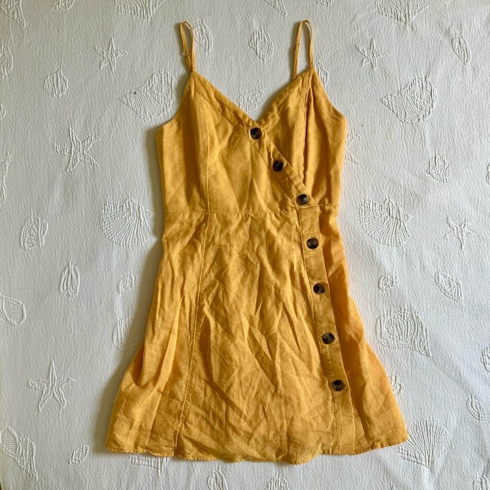 American Eagle Outfitters Yellow Button Sundress